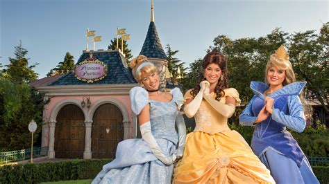 disneyland paris personnage princesse|Les Personnages à Disneyland Paris